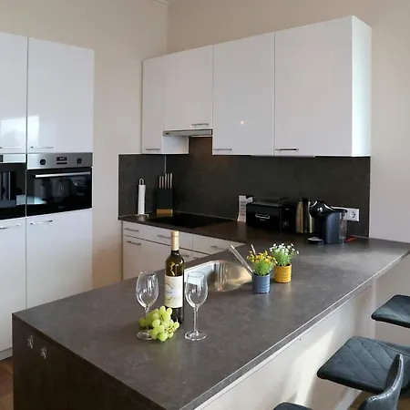 Botel Coastal Comfort With Terrace *