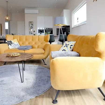 Coastal Comfort With Terrace * Ribnitz-Damgarten