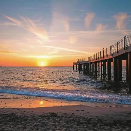 Botel Coastal Comfort With Terrace