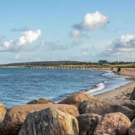 Coastal Comfort With Terrace Botel Ribnitz-Damgarten