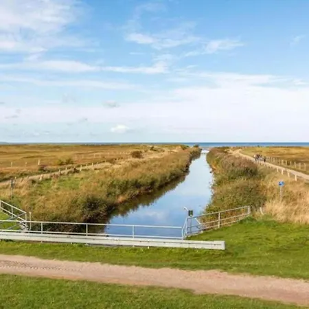 Coastal Comfort With Terrace *